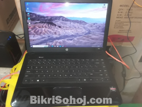 HP LAPTOP 1000 with Bag